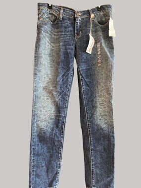 NWT Eckored Skinny Jean Graffiti Print Medium Wash Womens Size 13-14 (SKU: 6W)